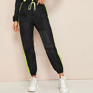 Conjunto de Chaqueta Cortavientos de 2 Piezas para Mujer, Diseño Personalizado, Transpirable, Ecológico, Poliéster/Nailon, Venta al Por Mayor - Product Image 4