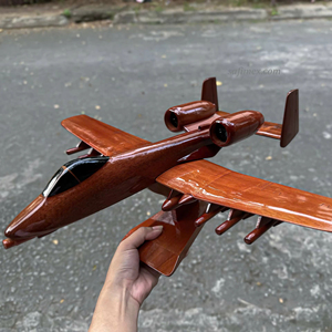 Modèle d'avion en bois A-10 Thunderbolt, modèle réduit en bois massif, fabrication artisanale, provenant du Vietnam - Product Image 1