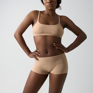 Ensemble deux pièces de sport pour femme : soutien-gorge de sport et short/legging à taille élastique, séchage rapide, idéal pour le yoga et l'entraînement - Product Image 4