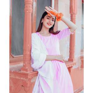 Ensemble Anarkali en mousseline de soie rose pour femme avec manches 3/4, disponible en taille XS - Product Image 1