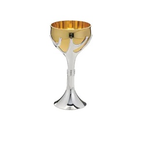 Juego de Copas Kiddush en Caja de Regalo, Copa de Vino de Metal Plateado Martillado con Posavasos, Copa de Vino Grabada con Corte Láser - Product Image 5