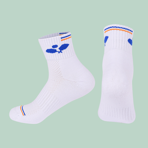 Chaussettes de sport pour femmes ODM en spandex/nylon épais, blanches, avec logo de tennis personnalisé, respirantes, en coton tricoté, pour adultes, sports d'été - Product Image 2