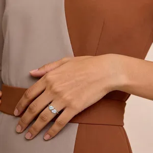 Bague tendance à double poire en diamant, 1,0 carat, diamant jaune de laboratoire, look élégant et unique, clarté VVS-VS, certifiée IGI - Product Image 4