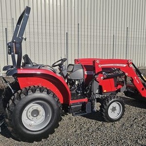 รถแทรกเตอร์ดีเซล 24 แรงม้า รุ่น Massey Ferguson GC1700 สำหรับงานจัดสวนในฟาร์มขนาดเล็ก พร้อมอุปกรณ์ต่อพ่วงสำหรับงานตัก และโครงสร้าง 4WD ที่ทนทาน - Product Image 6