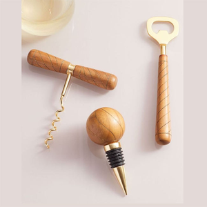 Décapsuleur en laiton doré écologique en forme de nœud pour bouteilles de bière - Product Image 2