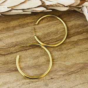 Boucles d'oreilles créoles minimalistes en laiton, style géométrique, finition laiton antique, pour hommes, favori des marchés, vente en gros/OEM/ODM - Product Image 6