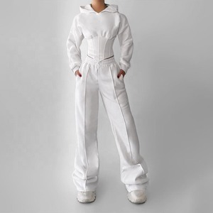 ชุดเซ็ตสองชิ้นสำหรับฤดูหนาว ปี 2026 เสื้อแขนยาวคอวีแบบสวมใส่สบาย ระบายอากาศได้ดี ลายเรียบ กางเกงขายาวทรงกว้าง - Product Image 1