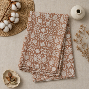 Tela de Algodón Estampada a Mano con Diseño Floral Marrón Beige, Tela India Hecha a Mano para Confección de Vestidos - Product Image 1