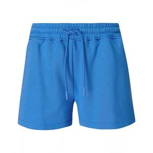 กางเกงขาสั้นผู้หญิงคุณภาพสูงขายส่งแบบกำหนดเอง ผ้าฝ้าย 100% เป็นมิตรกับสิ่งแวดล้อม ระบายอากาศได้ดี สไตล์สตรีทแวร์ ลายสก็อต ผ้าฟลีซลำลองสำหรับฤดูร้อน - Product Image 1