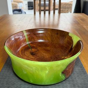 Cuencos de Resina Elegantes Hechos a Mano con Diseño Antiguo, Cuenco para Servir de Resina de Color Verde, Precio Accesible - Product Image 2