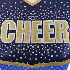 Uniforme de cheerleading pour femmes, conçu sur mesure par Solid Traders, avec strass brillants, 100% polyester, impression par transfert par sublimation, violet - Product Image 3