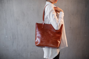 Premium Genuine Leather Fringe Handbag for Women – Vintage Boho Style Shoulder <b>Bag</b> with Tassels & <b>Studded</b> Detail - Product Image 4