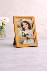 Cadre photo rond en bois moderne fait main pour la maison, ornementé, à poser sur table, affichage horizontal avec impression UV - Product Image 3