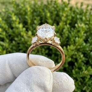 Bague Art Déco en or jaune 14 carats avec trois diamants taille marquise néerlandaise de 5,01 carats, certifiée IGI, pour cadeau de fiançailles pour petite amie - Product Image 3