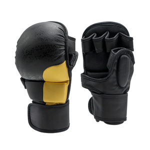 Équipement d'arts martiaux mixtes ultime en cuir noir et or avec logo personnalisé, directement de l'usine, pour grappling, sparring, gants de MMA - Product Image 1