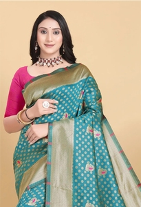 Sari de Seda Verde, Prenda Étnica Tradicional para Bodas y Fiestas, Estilo India-Pakistán, para Usar en Bodas - Product Image 2