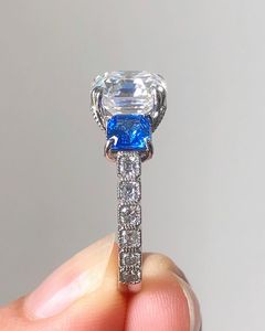 Anillo Iced Jewelz de 3.80 Quilates con Corte Asscher, Chapado en Oro Amarillo de 14K, para Ella, con Certificado IGI, Gran Venta - Product Image 2