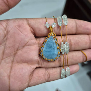 Collar Colgante de Macramé Hecho a Mano con Aguamarina, Gema Natural de Aguamarina Azul, Joyería de Cristal Curativa Estilo Boho, Cordón Ajustable - Product Image 1