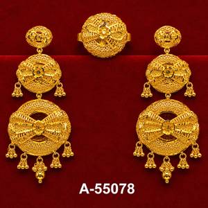 Pendientes Colgantes Jhumka de Aleación de Zinc con Circonita y Coral Chapado en Oro con Corte Esmeralda para Mujer, Ideales para Bodas y Fiestas - Product Image 6
