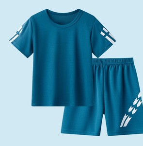 Ensemble de vêtements pour adultes unisexe, sportif, écologique, respirant, coupe-vent, en polyester/coton, pour l'automne, t-shirt et short - Product Image 6