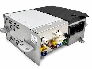 ชุดควบคุมมัลติมีเดีย E Class W213 S213 รุ่นขายดีที่สุด ชุดหัวควบคุม A2139008535 ชุดควบคุมจอแสดงผลระบบนำทางเสียงในรถยนต์ของแท้ - Product Image 4