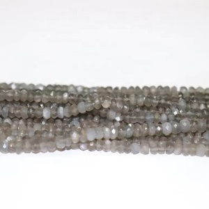 Cuentas facetadas de piedra lunar gris AAA de 3-4 mm, hebras de 13 pulgadas, piedra preciosa natural para la fabricación de joyería a precio de mayoreo. - Product Image 1