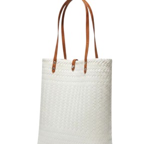 Sac à main en plastique tissé de luxe et sac fait main blanc chic pour femme, idéal pour l'été et la plage - Product Image 3