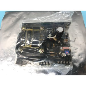 Alimentation électrique AMAT 1140-01271 DC 24V 1.2A Linéaire - Équipements et pièces semi-conducteurs de confiance à l'échelle mondiale chez - Product Image 1