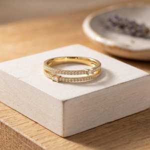Bague Demi-Éternité en Or Massif 10K 14K 18K avec Diamants de Laboratoire Ronds et Baguettes Sertis à Griffes, Couleur Or, Pureté DEF VVS VS, Bague de Mariage - Product Image 2