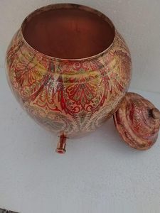 Distributeur d'eau en cuivre avec motif Paisley, design rouge et or, fonctionnement manuel, usage domestique, conteneur d'eau froide à chargement par le haut - Product Image 5