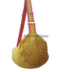 Bolso de Fin de Semana A2ZCraftBazar Estilo Boho Moderno para Yoga y Playa, con Estampado Animal, Correa Ajustable, Cierre de Cremallera, Algodón Ecológico - Product Image 2