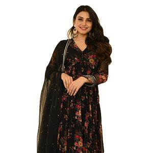Enorme estilo completamente Stitch Fancy Floral Work V Neck Lace Border Work ANARKALI Dress con juego Dupatta Set - Product Image 1