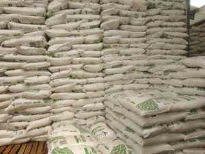 Fertilizante de Urea en Bolsa Blanca, Alimento para Plantas, 46% de Pureza, Granulado, 650g, para Vegetales y Nutrición Agrícola - Product Image 4