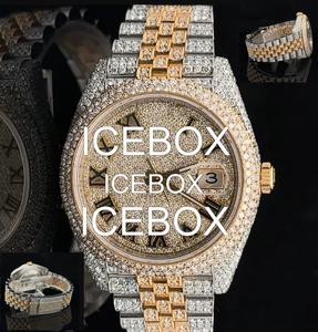 Montre-bracelet en acier inoxydable avec cadran en verre, résistance à l'eau 10 bars, entièrement sertie de diamants Moissanite, bracelet à fermoir, fabriquée en Inde - Product Image 4