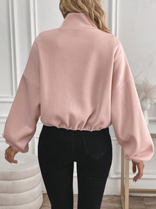 เสื้อสเวตเชิ้ตผู้หญิงขายส่ง แบบซิปเต็มตัว สีพื้น ทรงโอเวอร์ไซส์ ไหล่ตก ผ้าฟลีซ แจ็คเก็ตบอมเบอร์ รับผลิตเสื้อฮู้ดดี้แบบ OEM - Product Image 4