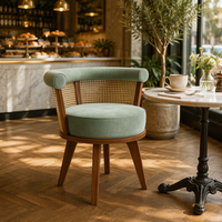 Fauteuil d'appoint moderne vert rembourré avec dossier en rotin, chaise de salle à manger en rotin, fauteuil à cadre en bois massif pour hôtel, café, restaurant