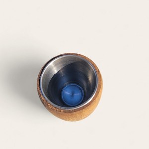 Tasse à thé ronde en bois sans anse avec insert en acier inoxydable, concept moderne réutilisable, tasse à thé pleine de motifs tendance par UO - Product Image 2