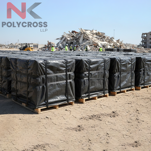 Bâche multi-couches robuste et coupe-vent pour les secours d'urgence, les logements temporaires et les interventions en cas de crise - Product Image 2