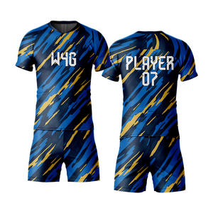 Uniformes de Fútbol Personalizados con Transferencia Térmica para Clubes Masculinos, Ecológicos, 100% Poliéster, Transpirables, Conjunto de Camiseta y Pantalones Cortos - Product Image 3