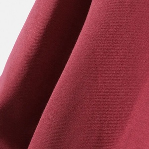เสื้อฮู้ดลายกราฟิกคุณภาพสูง สีแดงมารูน พิมพ์ลายการ์ตูนอนิเมะ เสื้อพูลโอเวอร์ผ้าฟลีซสำหรับผู้ชาย รับผลิตเสื้อฮู้ดลายกราฟิกพร้อมโลโก้ตามสั่ง - Product Image 6