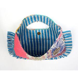 Sac messager Kantha élégant, tendance et classique, fait main, couleurs mélangées, fermeture magnétique, motif paysage à volants, léger et pliable - Product Image 3