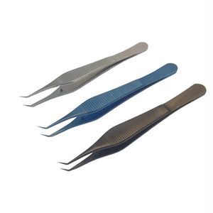 Este artículo es un par de pinzas Adson de acero inoxidable, comúnmente utilizadas en procedimientos médicos y quirúrgicos para agarrar objetos delicados. - Product Image 5
