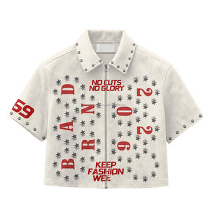 Camiseta Deportiva Oversize de Algodón Suave de Alto Gramaje con Cuello Redondo, Corte Boxy Personalizado, Adorno de Pedrería y Manga Acampanada - Product Image 2