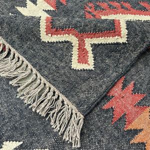 Alfombra tradicional de tejido plano 4x6 de lana y yute Dhurrie con artesanía de telar manual y motivos geométricos Kilim - Product Image 5