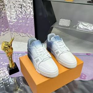 รองเท้าผ้าใบหนังแท้คุณภาพสูงแบรนด์แท้สำหรับผู้ชาย เหมาะสำหรับใส่ลำลอง วิ่ง และเล่นกีฬากลางแจ้ง - Product Image 2