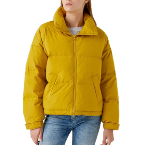 Veste matelassée légère et respirante pour femme Winter Breeze, avec capuche, écologique, chauffante, décontractée, personnalisable - Product Image 6