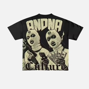 Camiseta Blanca de Manga Corta para Hombre Fly Fit con Estampado de Foto de Máscara de Gas, Estilo Urbano, Corte Regular, 100% Algodón Orgánico - Product Image 5