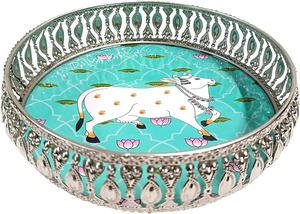 Pot décoratif en métal style Pichwai, style antique, pour la maison ou le temple - Product Image 6