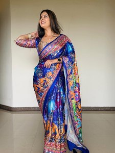Sari en coton bleu imprimé avec blouse brodée de miroirs, tenue ethnique pour fêtes, remises de diplômes et mariages - Product Image 3