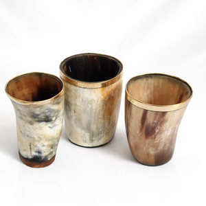 Cuerno Vikingo para Beber, Hecho a Mano con Cuerno Natural de Búfalo, Ecológico, Duradero, Apto para Alimentos, Mitología Nórdica, Copa Medieval para Cerveza - Product Image 1